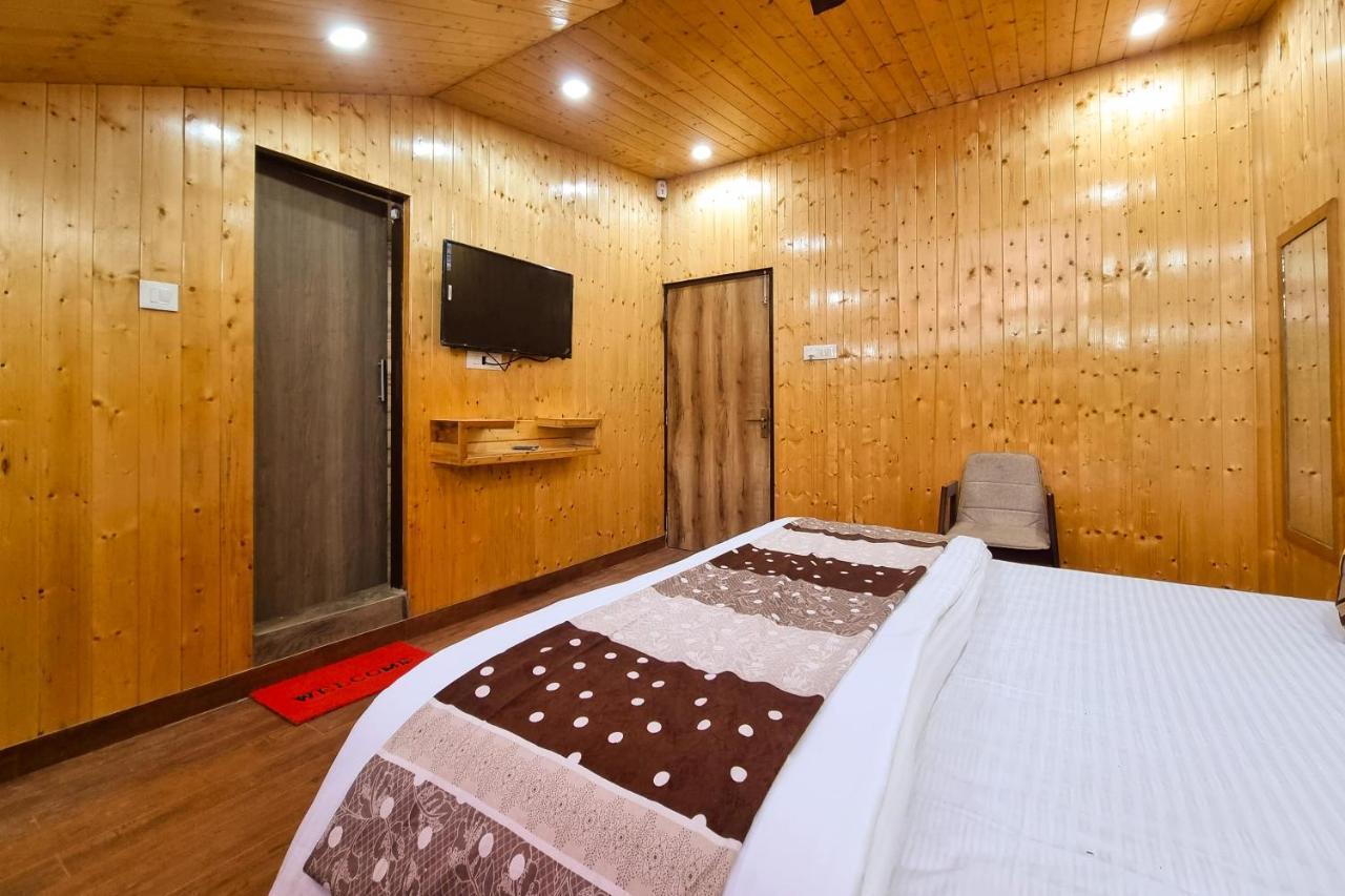 Hotel White Cloud Banikhet Bagian luar foto