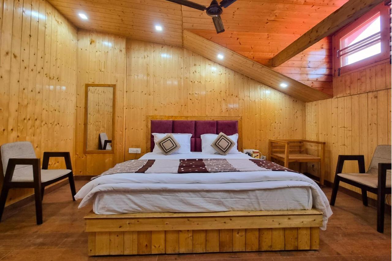 Hotel White Cloud Banikhet Bagian luar foto